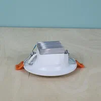 لامپ هالوژن بارانو با ۱۲ ماه گارانتی تعویض|لامپ و چراغ|قدس, شهر‌قدس|دیوار