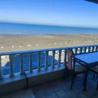 اپارتمان-ساحلی-نیمه-مبله