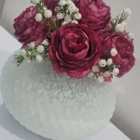 گلدان وگل رز مصنوعی