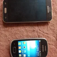 تعدادی گوشی|موبایل|آبگرم, |دیوار