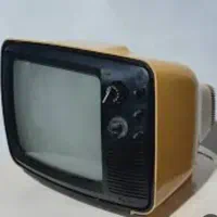 تلویزیون سیاه و سفید پارس رنگ خاص زرد آکبند