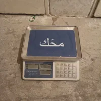 مقداری لوازم مغازه به فروش می رسد