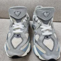 نیو بالانس ۹۰۶۰|کیف، کفش، کمربند|قم, هفت تیر|دیوار