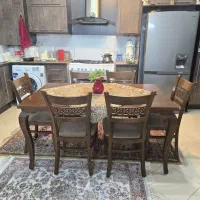 میزناهارخوری ۶نفره بسیارتمیز وسالم