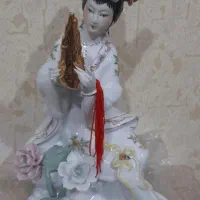 مجسمه زن ژاپنی ارتفاع ۳۰ سانت