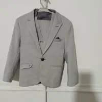 سلام یک دست کت شلوار پسرانه و یک جفت کفش