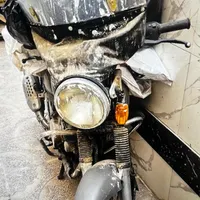 پالس پره ۱۸۰ نقره ای