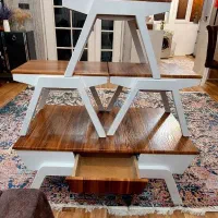 میز و جلو مبلی