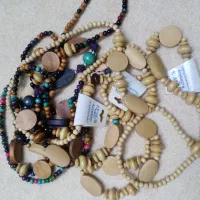 گردنبند چوبی