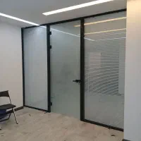 پارتیشن اداری و درب اتوماتیک