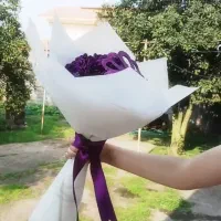 دسته گل بنفش|گل مصنوعی|سنگر, |دیوار