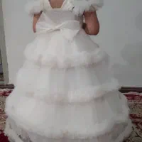 لباس عروس مناسب ۸ ساله و ۹ساله|کفش و لباس بچه|پارس‌آباد, |دیوار