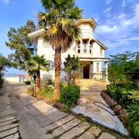 ویلا پلاک1دریا با ساحل ماسه ایی وصدای امواج دریا