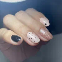 خدمات کاشت ناخن|خدمات آرایشگری و زیبایی|چناران, |دیوار