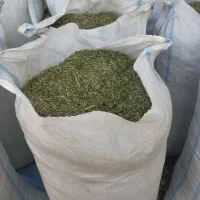 کاه یونجه خرد شده