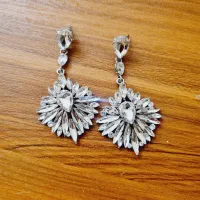 گوشواره شیک تمام نگین