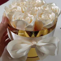 باکس گل دسته گل روبانی|گل مصنوعی|یزد, |دیوار