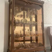 بوفه چوب گردو بسیار شیک|بوفه، ویترین، کنسول|اردکان, |دیوار