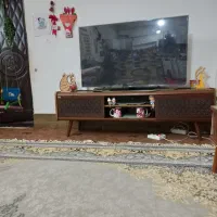 تلوزیون ومیزتلوزیون