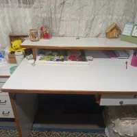 میز تحریر یا اداری
