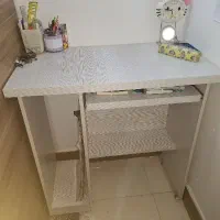 ۲ عدد میز تحریر یا کامپیوتر