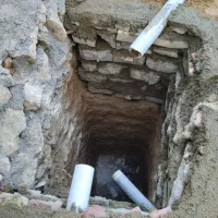 کنده کاری چاه شیار زنی تخریب رمکان قشم