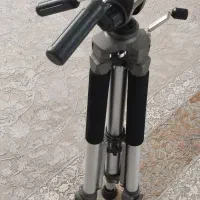 سه پایه دوربین عکاسی هیدرولیکی