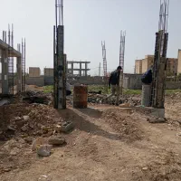 زمین ۱۰۵ متری آب و برق گاز جلو زمین