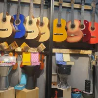 پایه دیواری گیتار(گیتار مدل استارسان)