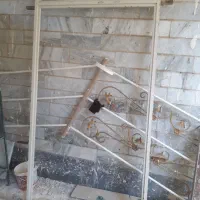 درب دولنگه ‌۳عددپنجره و نرده پله