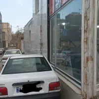 3باب مغازه و یک ساختمان دقیق پشت مغازه ها 3نبش