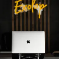 لپ تاپ MacBook pro 2020 طراحی و ادیت
