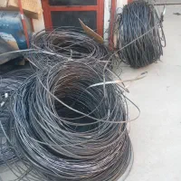 کنار ورق سیاه مناسب برای کشیدن سیم مفتولی