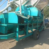 خرمانکوب بادام وسیرجمع کن فروشی است