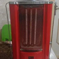 یک دستگاه هیتر برقی سه شاخه سی سانتی