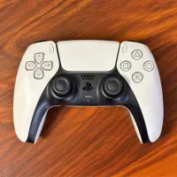 دسته ps5 در حد نو