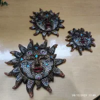 تعدادی مجسمه و دیوارکوب جنسشون پلیستر سالم ونو