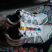 کفش سایز۳۸ نو.سالم.برند اصلی کانپ .مانتو پشمی