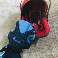 آغوشی و کریر بچه
