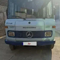 مینی بوس ۶۹کولردار