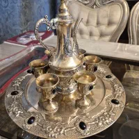 ست پارچ و شش جام با سینی پایه دار
