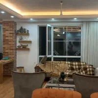 سه طبقه آپارتمان جنوبی ،پیلوت و دو طبقه روی پیلوت