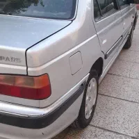 پژو پارس ۸۴ بی‌رنگ