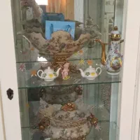 بوفه به همراه محتویات داخل بوفه