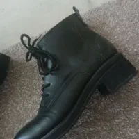 بوتدساق کوتاه چرم|کیف، کفش، کمربند|جغتای, |دیوار