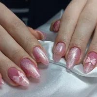 خدمات کاشت ناخن در منزل