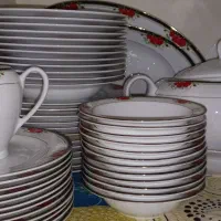 سرویس ۱۲ نفره چینی