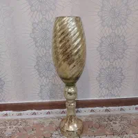 گلدان طلایی