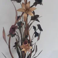 آباژور ایستاده