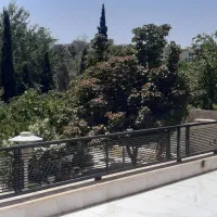 ۲۲۶متر- ۳خواب- ۸۰متر حیاط اختصاصی- ویو باغ
